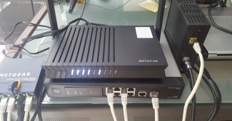 Netgear AX1800