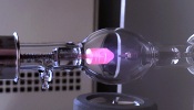 Dying of the light: a Xenon lamp powering down
